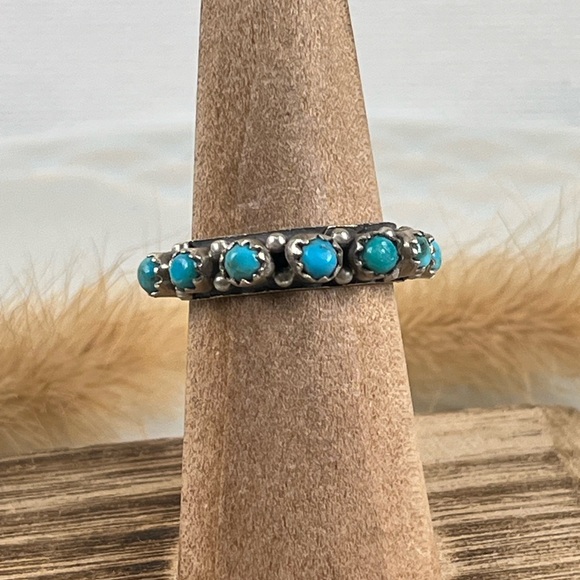 Solid 925 Sterling Silver Half Eternity Band Mohave Turquoise Gemstone Size 7.5 - Picture 2 of 10